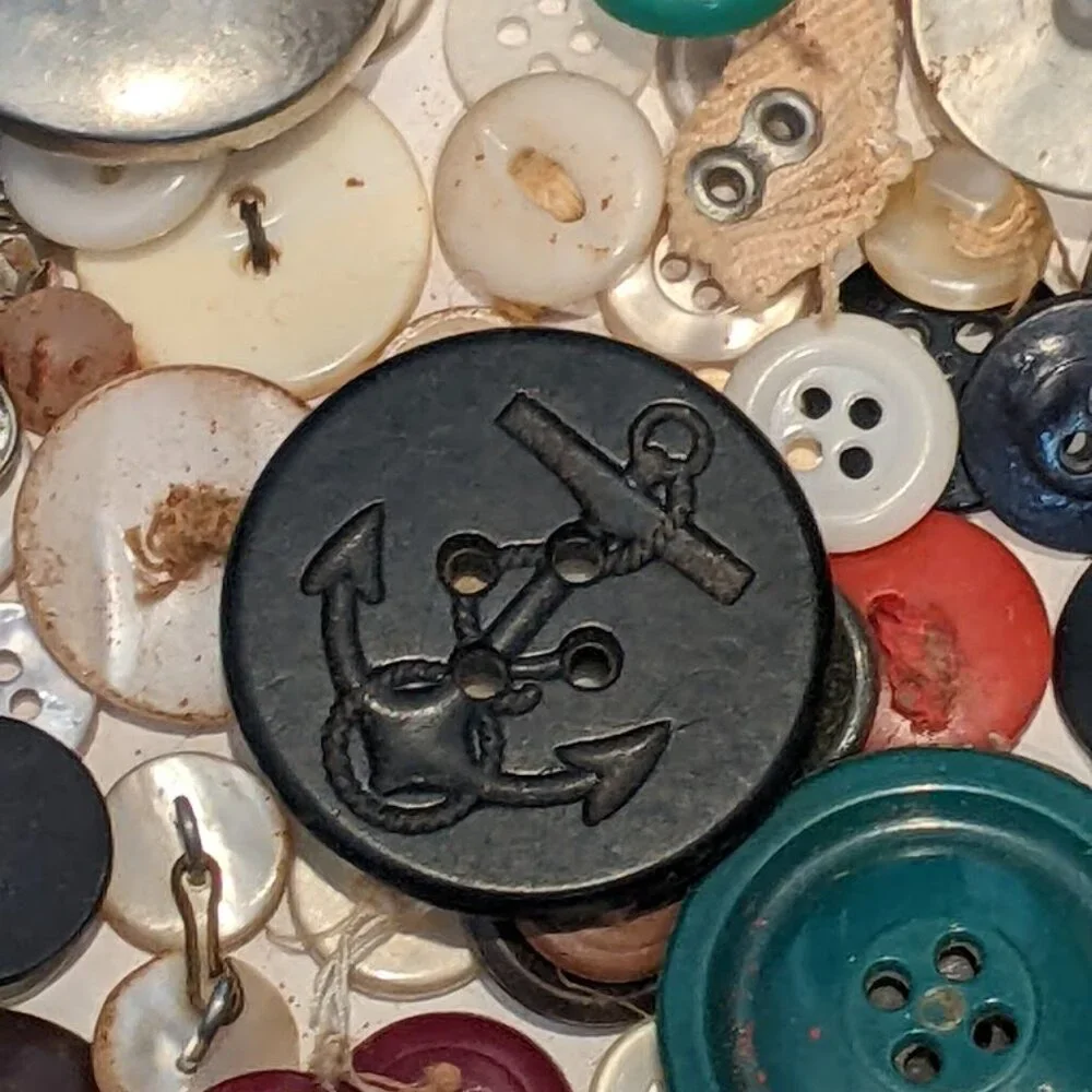 13.8oz Vintage Antique Button Brass Military Army Sailor Locket Mixed Sewing Lot - Picture 11 of 16